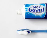 Dentifrice blanchissant Soda pour éliminer les taches dentaires, dentifrice pour une hygiène bucco-dentaire saine avec brosse à dents offerte