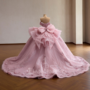 Robe de bal rose bonbon Rsm261073 pour fête de 15 ans, en dentelle avec appliques florales 3D, tulle scintillant et traîne chapelle - Product Image 3