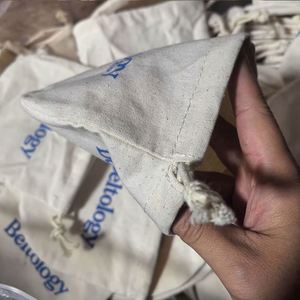 Pochette en toile de coton durable à cordon de serrage, prix d'usine, logo et taille personnalisés, sac d'emballage cadeau pour artisanat ou bougies - Product Image 4