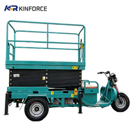 Plateforme élévatrice à ciseaux tricycle la plus vendue, plateforme aérienne hydraulique mobile électrique pour les projets de maintenance des lampadaires autoroutiers