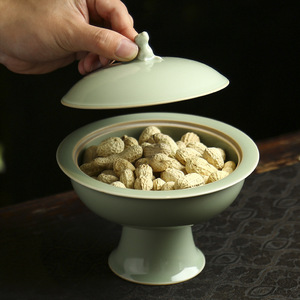 Plateau à fruits en céramique Beixitang sur pieds hauts avec couvercle, rond, luxueux, rétro, pour la maison, la salle de thé, les collations - Product Image 1