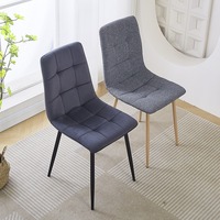 Fauteuils d'hôtel en velours marron matelassé : avec pieds noirs, offrant un confort pour toutes les pièces