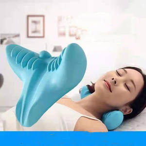 Oreiller de massage et de soutien pour le cou et les épaules, soulagement des douleurs cervicales, étireur de la colonne vertébrale - Product Image 3
