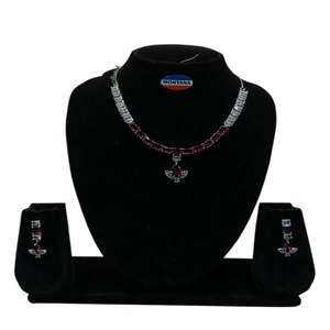 Collier et boucles d'oreilles AD élégants et raffinés pour femmes, choix idéal pour les tenues traditionnelles, les tenues de mariée, les soirées et les événements. - Product Image 1