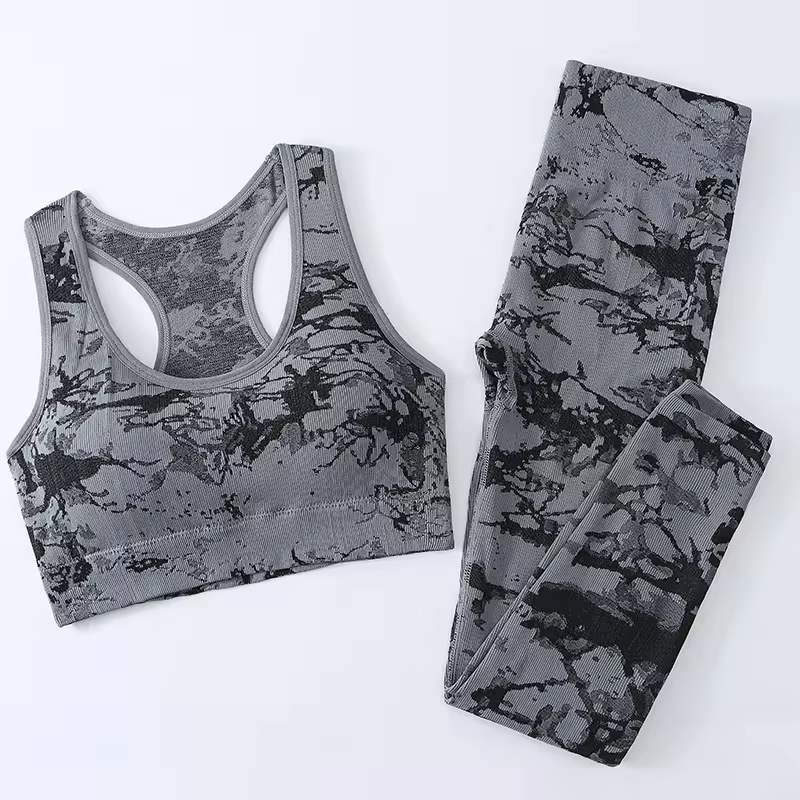 ยาวสีเทา