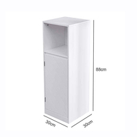 Mini étagère de rangement rectangulaire en bois moderne, armoire à trois niveaux avec une porte pour salle de bain