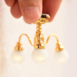 Đèn Trần LED Phòng Khách Mini Thu Nhỏ Cho Nhà Búp Bê (Có Thể Sáng) Để Trang Trí Nhà Búp Bê - Product Image 6