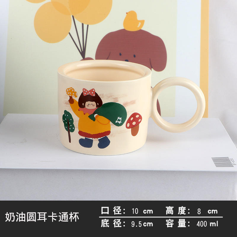 Fille portant un sac