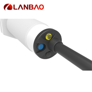 Sensor de Proximidad Capacitivo IP67 PNP NPN NO NC Sin Montaje en Superficie, Alcance de Detección de 12 mm, 10-30 VCC - Product Image 4