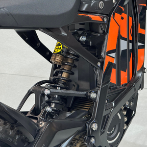 Motocicleta Eléctrica Todoterreno Surron Light Bee X, Batería de 60V 40Ah, Potencia Máxima de 6kW, Velocidad de 75km/h, Cuadro de Aluminio, en Venta - Product Image 2