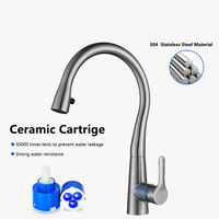 Robinet de cuisine haut de gamme Chrome 304 acier inoxydable brossé rotatif robinet d'évier d'eau chaude et froide robinet d'évier de cuisine