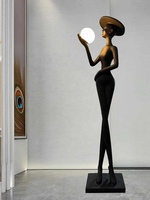 Lámpara de pie LED con escultura humanoide de sujeción de bola creativa nórdica para sala de estar para sala de exposiciones de Hotel adornos de venta de oficina