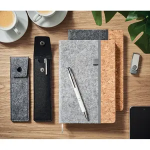 Custodia in feltro CENCIL RPET per gadget sostenibili - Product Image 2