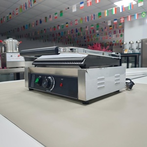 Griglia Elettrica Compatta per <span class=keywords><strong>Panini</strong></span> con Interruttore On/Off per Piccoli Caffè <span class=keywords><strong>e</strong></span> Preparazione di Sandwich per la Colazione - Product Image 3