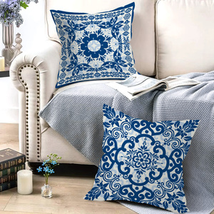 Conjunto de 4 Capas de Almofada Florais em Porcelana Azul e Branca, Estilo Vintage Chinoiserie, para Decoração de Casa, Sofá, Cama - Product Image 2