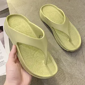 Comfortable Beach Summer Casual Slide Sandals fashion Design for Indoor Outdoor EVA Flip Flops for Women walking Flat Sandals