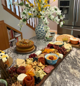 Planche de service rectangulaire personnalisable, écologique, résistante au lave-vaisselle, épaisseur 2 cm, avec poignées, pour charcuterie et fromages naturels - Product Image 2