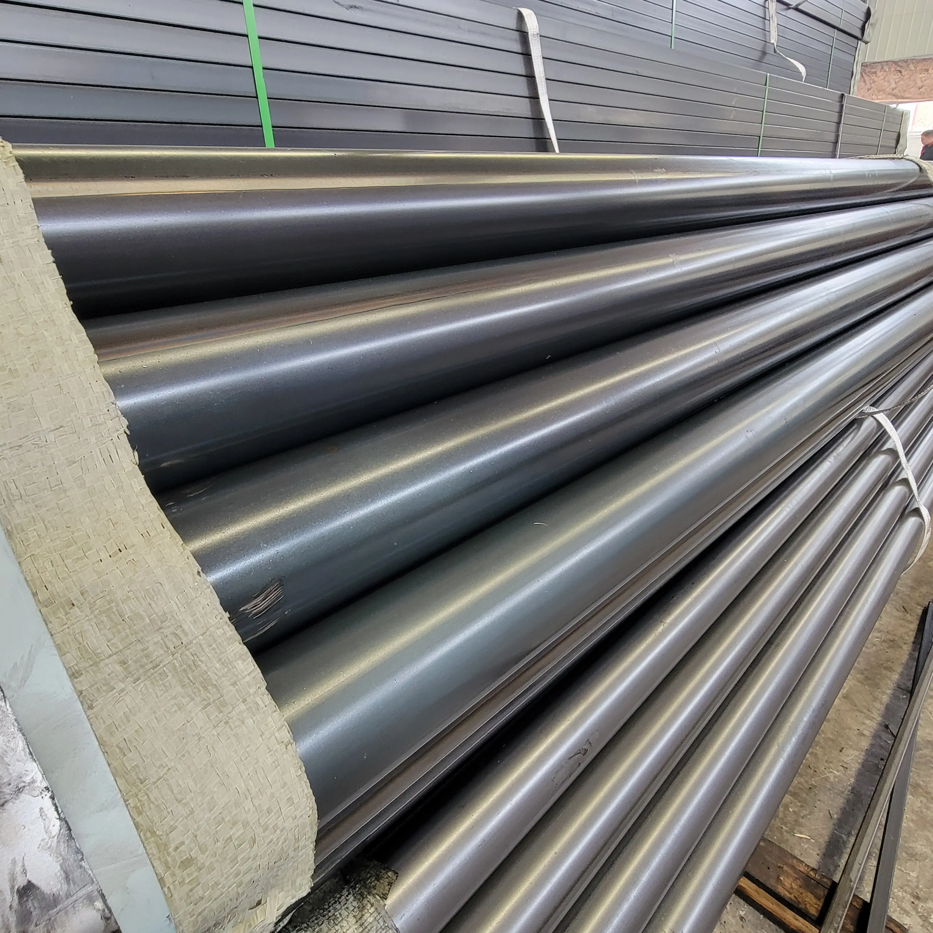 High quality raw material High temperature resistance Various styles Elliptic cross section carbon seamless steel pipe
