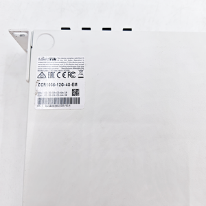 CCR1036-12G-4S 12 Gigabit Ethernet 4xSFP CCR1036-12G-4S routeur Ethernet de qualité industrielle EM - Product Image 4