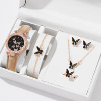 Ensemble Cadeau Personnalisé avec Logo : Montre Électronique Papillon en Peluche, Collier Pendentif Perle Découpée et Boucles d'Oreilles