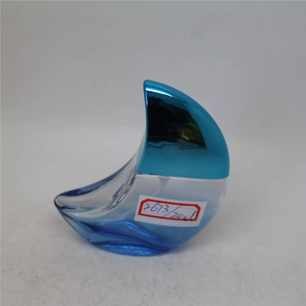 Sıcak satış dekoratif mavi ay cam parfüm şişesi mavi kapak satılık