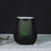 Produits innovants 2025 Mini humidificateur à ultrasons Diffuseur d'arômes SuperGO Alimentation électrique USB pour chambres à coucher Hôtels Plastique