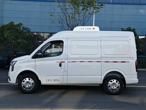 Camionnette frigorifique SAIC MAXUS à transmission automatique 8 vitesses pour le transport et la logistique d'aliments surgelés et frais - Product Image 3