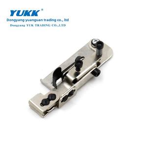 Machine à coudre industrielle outil synchronisation à plat fermeture à glissière presse patte ligne pince plate fermeture à glissière presse jauge pour la <span class=keywords><strong>couture</strong></span> - Product Image 2