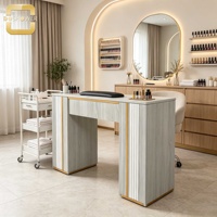Table de manucure élégante avec tiroir de rangement, repose-main et plateau en bois grainé pour studio de manucure et institut de beauté