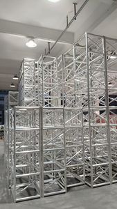 Sistema de armazón de techo de aleación de aluminio, armazón de techo de aluminio con pernos de escenario, armazón de iluminación para conciertos, escenario móvil para conciertos - Product Image 3