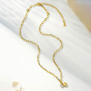 Joyería de moda al por mayor de acero inoxidable pulido 18K chapado en oro CZ en forma de corazón estilos lindos colgante collar para mujer - Product Image 4