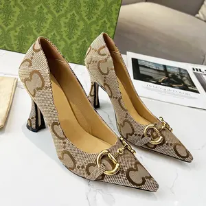 Designer Shiny Rhinestone Square Diamond Buckle Pointed Toe Women Famous Brand Designer Shoes Fashion Glitter Wedding High Heel