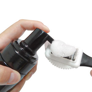 Kit de limpieza de <span class=keywords><strong>zapatos</strong></span> de 150ml al por mayor de fábrica, limpiador de zapatillas con cepillo de gamuza, spray impermeable de 120ml y spray desodorante de 120ml - Product Image 4