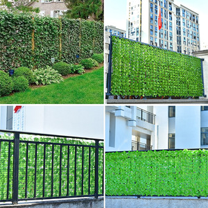 Haies artificielles Angesi, clôture en plastique vert, écran d'intimité pour jardin extérieur, pare-soleil pour balcon, décoration murale - Product Image 1