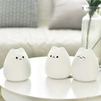 Veilleuse pour enfants en silicone, mignonne, mini, LED RGB, à piles, à changement de couleur par clignotement, en forme de chat