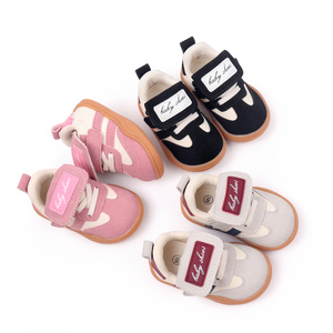 รองเท้ากีฬาสำหรับเด็กทารก, รองเท้าเดินลำลองชายและหญิงสไตล์ย้อนยุค - Product Image 2