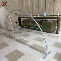 ZKAI Nouvelle Arche Métallique Pliable de Luxe en Forme d'Éventail Semi-circulaire pour Décor de Mariage, Rideau de Voile Blanc en Tissu Plissé Rond
