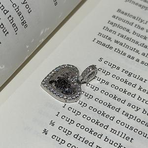 Colgante de Plata de Ley S925 con Diseño de Corazón de Hielo Triturado, Estilo Vintage Antiguo, Colgante Brillante en Forma de Corazón con Patrón Numérico, Dijes Elegantes - Product Image 5