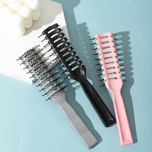 Peigne à Dents Larges Courbé Spécial Homme pour Massage du Cuir Chevelu, Coiffage et Volumisation des Cheveux, et Coiffures Pompadour - Product Image 5