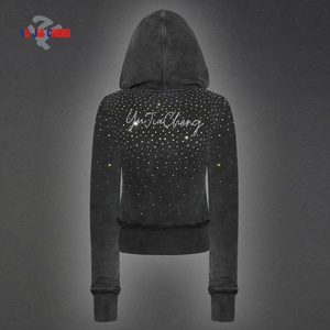 Conjunto de Sudadera con Capucha y Falda de Felpa con Cierre y Pedrería Personalizada, Estilo Y2K, Ropa Urbana de Dos Piezas, Conjunto Informal para Mujeres Altas - Product Image 2