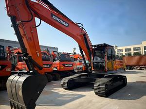 รถขุดตีนตะขาบ Doosan DX300LC-9C สำหรับงานหนัก ระบบไฮดรอลิก เหมาะสำหรับงานก่อสร้างและงานดิน - Product Image 1