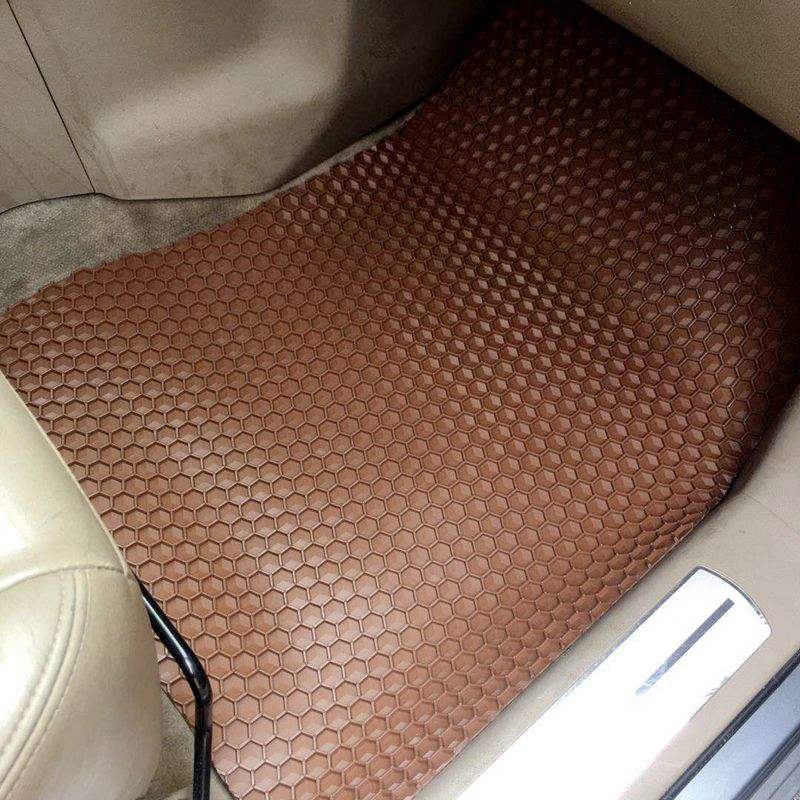 สีน้ำตาล