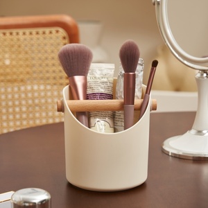 Monr <span class=keywords><strong>2025</strong></span> New Arrival Nhựa Nhỏ Lưu Trữ Xô Gỗ Tự Nhiên Xử Lý Tiêm Bộ Đồ Ăn Lưu Trữ Bút <span class=keywords><strong>Container</strong></span> Cho Mỹ Phẩm - Product Image 3