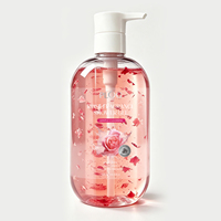 Gel douche PLOG Luxe à la rose, infusé d'extraits floraux naturels, pour une peau douce et nourrie en profondeur.
