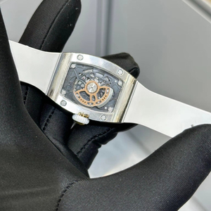 Relojes Mecánicos RM 07-01 de Lujo con Caja de Oro Blanco, Diamantes Incrustados, Esfera Esqueletizada, Forma Tonneau, Automáticos y Deportivos para Mujer - Product Image 4