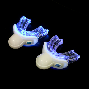 <span class=keywords><strong>Appareil</strong></span> buccal LED à lumière bleue avec logo personnalisé 460-465nm et gouttières de blanchiment <span class=keywords><strong>dentaire</strong></span> multi-usages sans BPA - Product Image 3