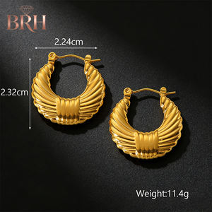 أفضل أقراط دائرية مطلية بالذهب عيار 18 قيراط، أقراط دائرية من الفولاذ المقاوم للصدأ - Product Image 6