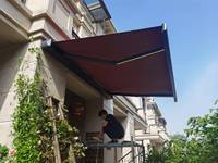 Auvent de terrasse motorisé rétractable avec éclairage LED, imperméable, protection solaire extérieure, système cassette complet, auvent anti-pluie, tailles personnalisables