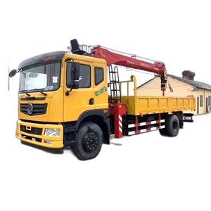 Terreinhydraulische Vrachtwagenkraan Voor Zware Hijsbewerkingen Voor Graafmachines - Product Image 1
