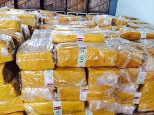 Vietnam SVR 3L Premium Grade Natural <b>Rubber</b> for Tyre Manufacturing Bale Packaging High Quality <b>Rubber</b> Products 33.3kg/35kg Bale - Product Image 2